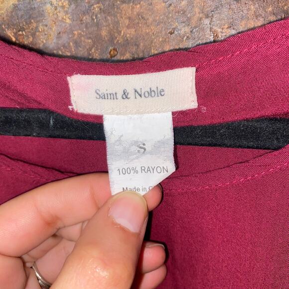 Saint & Noble Maroon Red Rayon Short Sleeve Mini Dress Women's Size Small - Picture 3 of 5